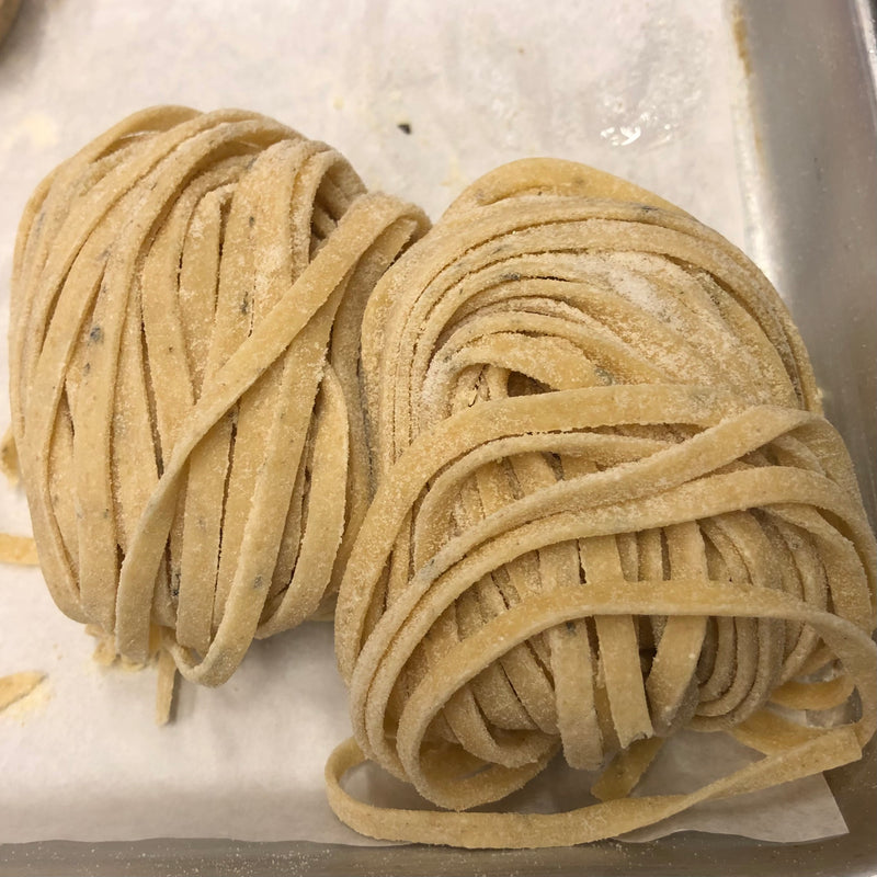 Fresh Garlic Chive Linguine